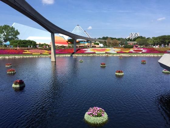 Epcot photo, from ThemeParkInsider.com